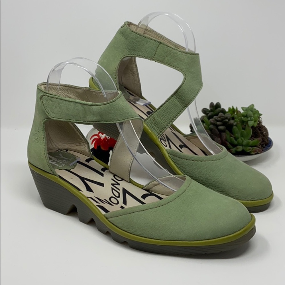 Fly London Pats Wedge Sanda Velcro Spring Green 38